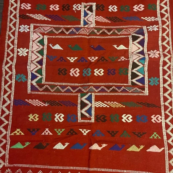 Handmade morrocan Rug - Picture 2 of 3